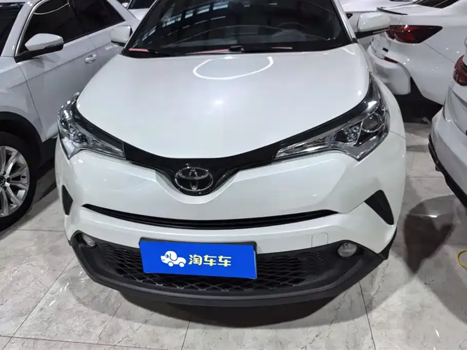 Toyota C-HR — фото 2