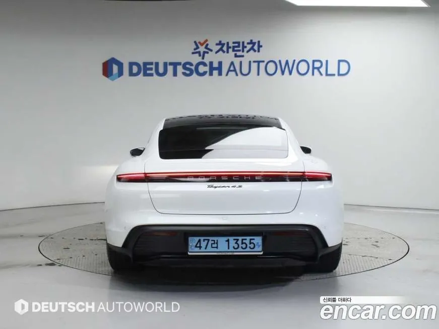 Porsche Taycan 2021 из KR, фото 4