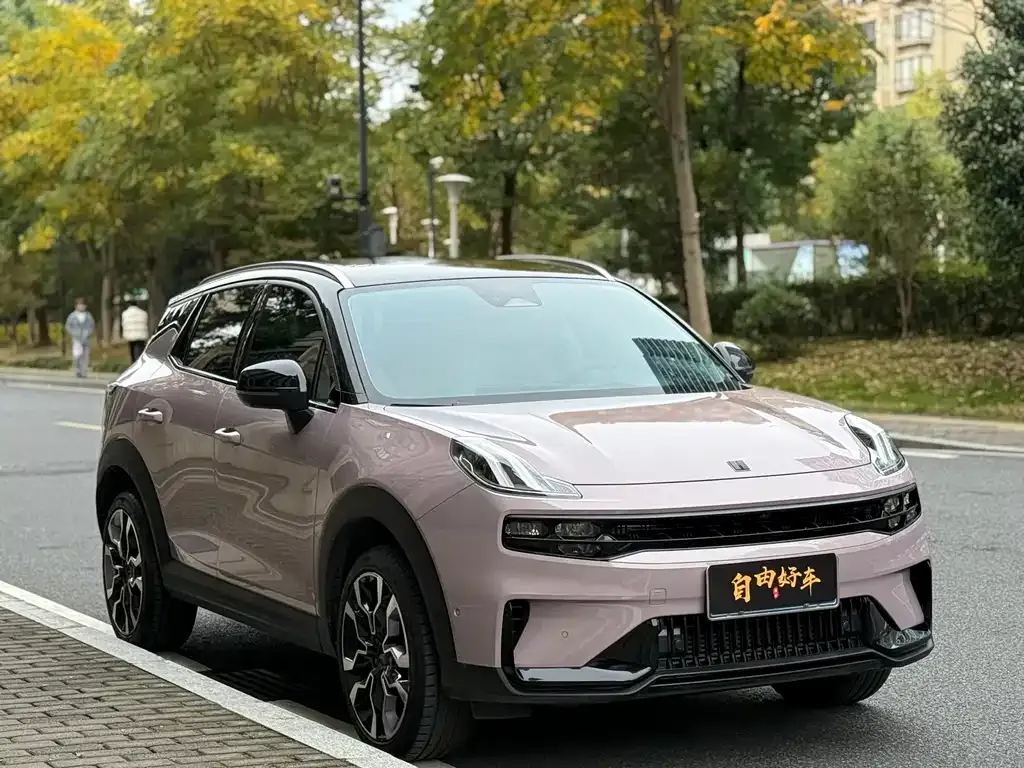 Lynk & Co 06 2023 из CN, фото 3