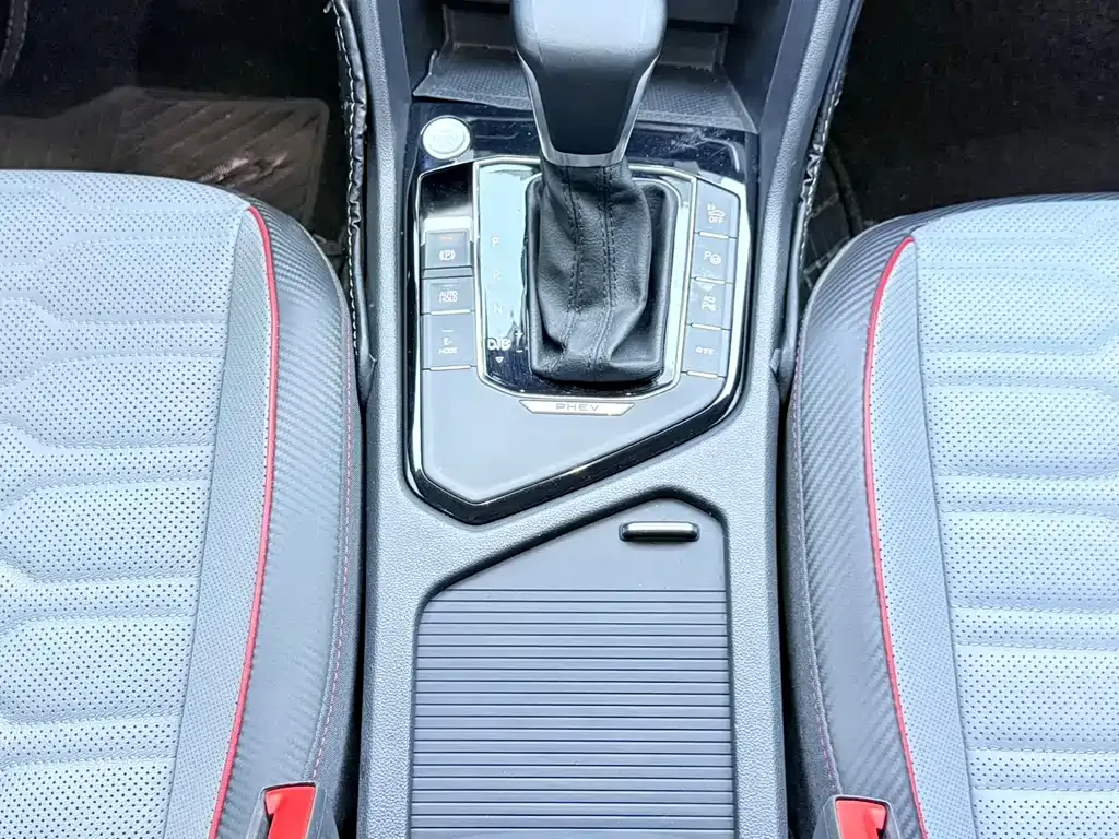 Volkswagen Tiguan L New Energy 2021 из CN, фото 8