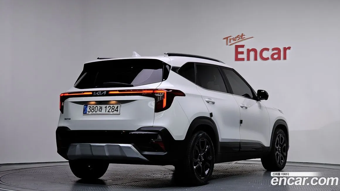 Kia Seltos 2023 из KR, фото 2