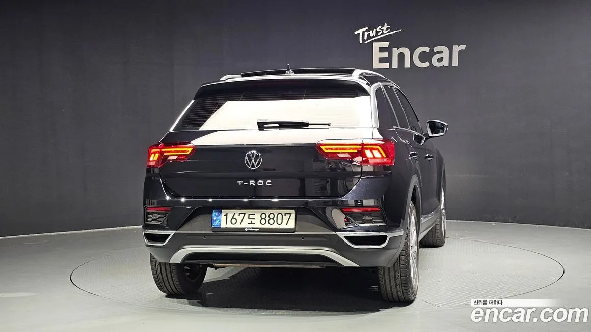 Volkswagen T-Roc — фото 4
