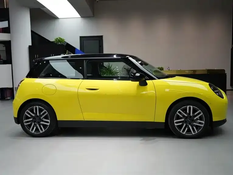 [object Object] MINI COOPER EV 2025 из CN, фото 4