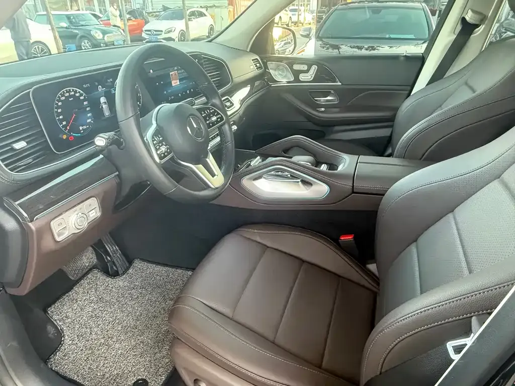 Mercedes-Benz GLE — фото 4