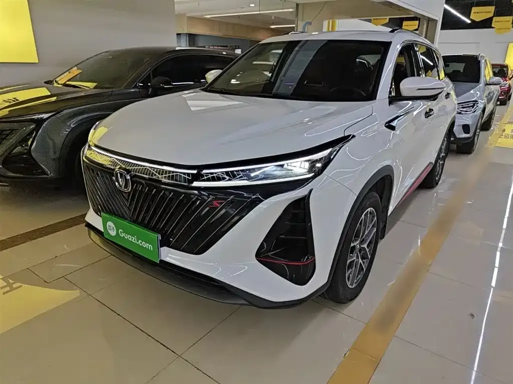 Changan CS75PLUS — фото 1