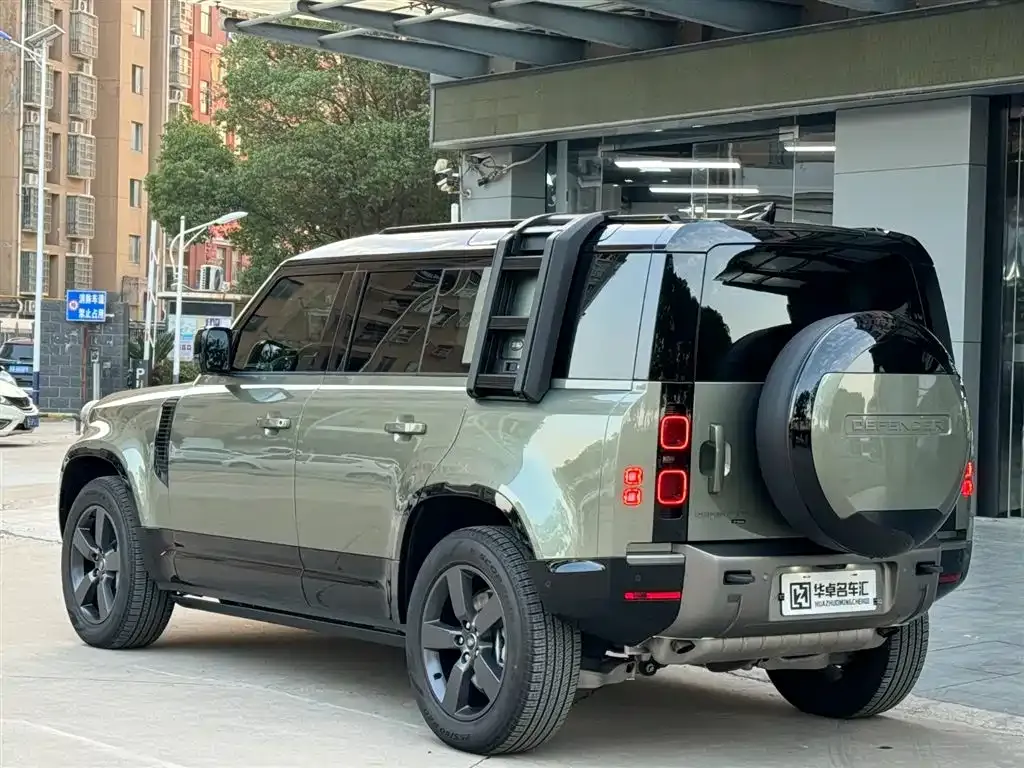 Land Rover Defender — фото 4