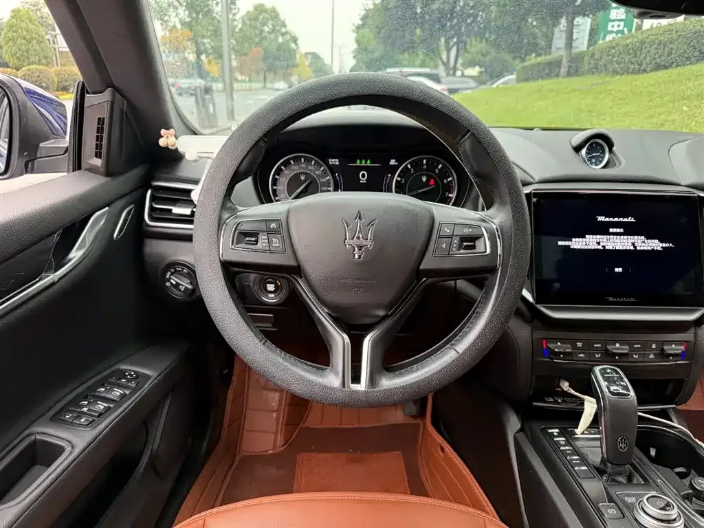 Maserati Ghibli — фото 6