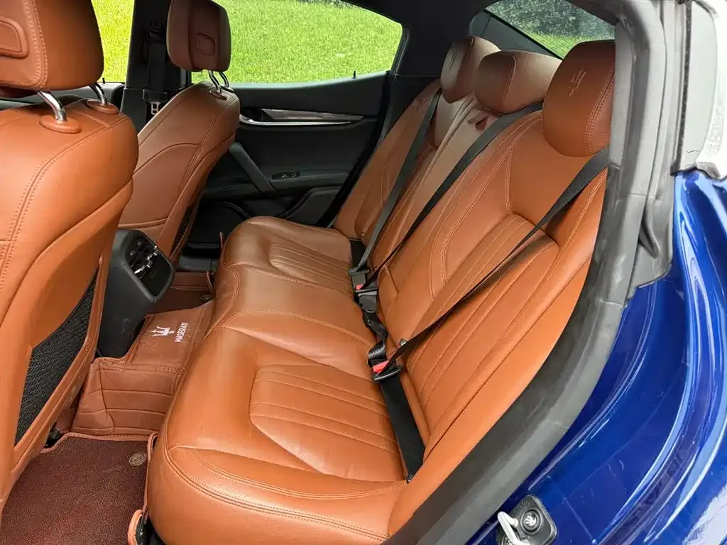Maserati Ghibli — фото 9