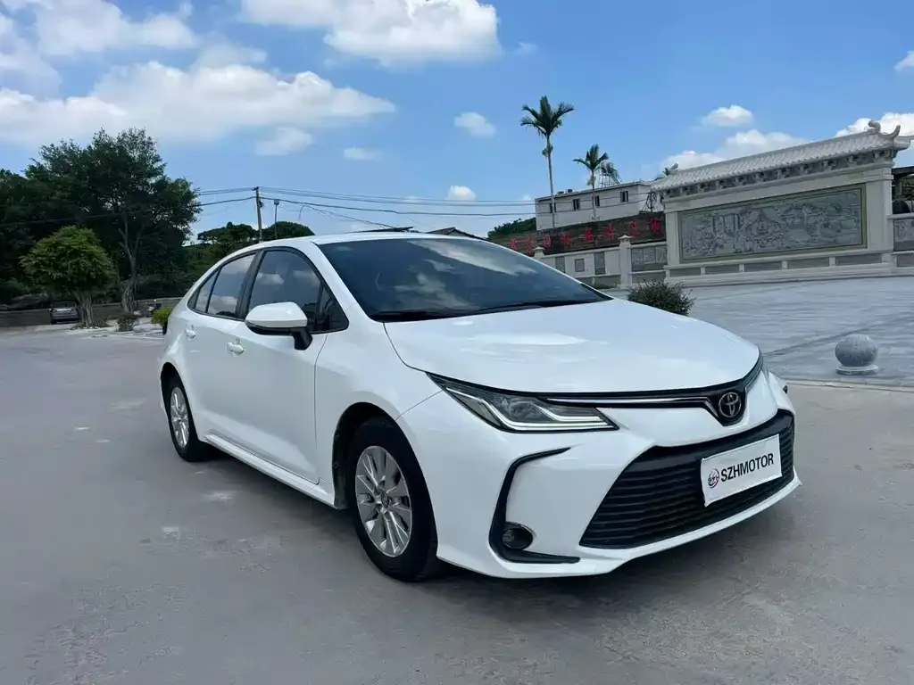 Toyota Corolla — фото 3