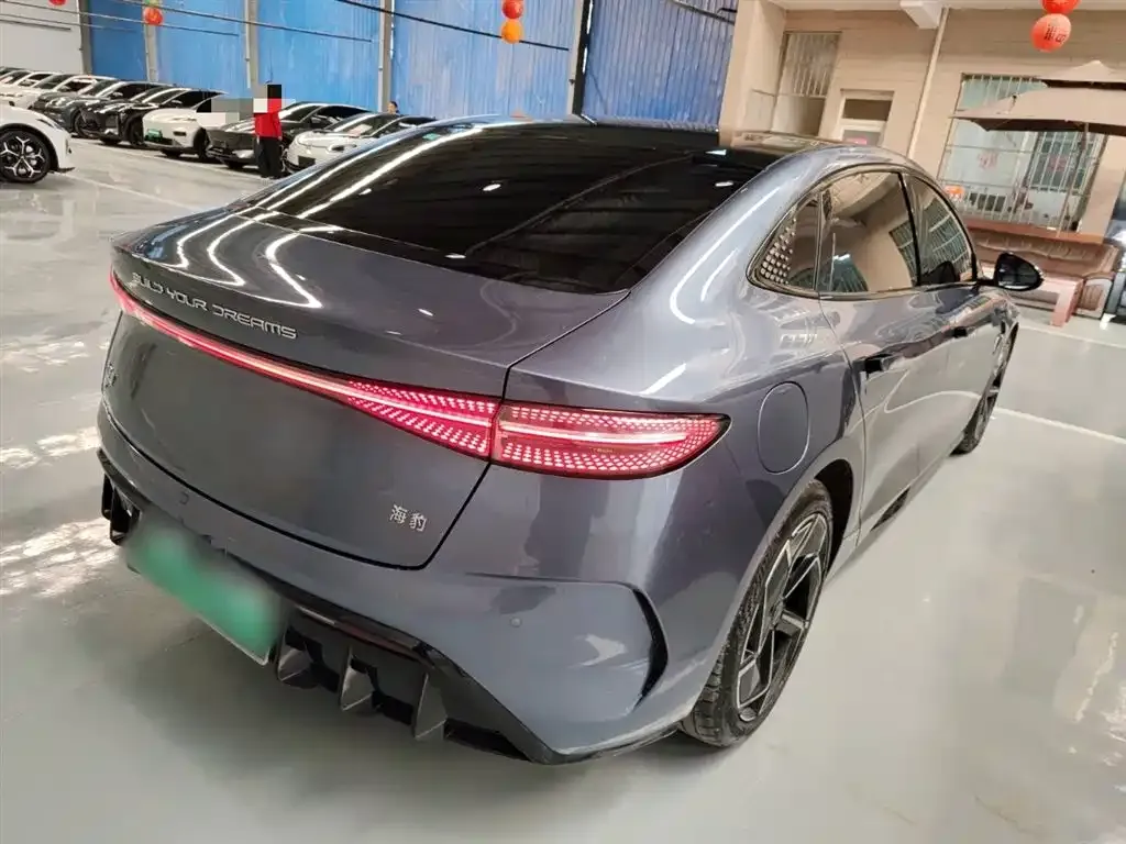 BYD Seal — фото 7