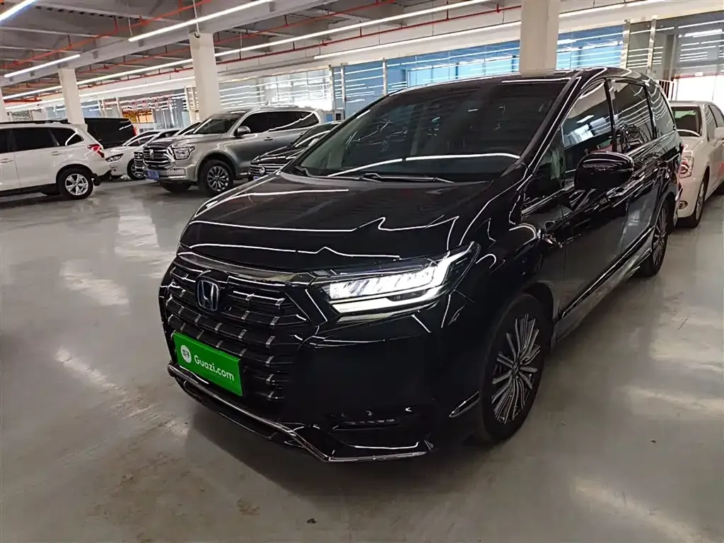 Honda Elysion 2023 из CN, фото 1