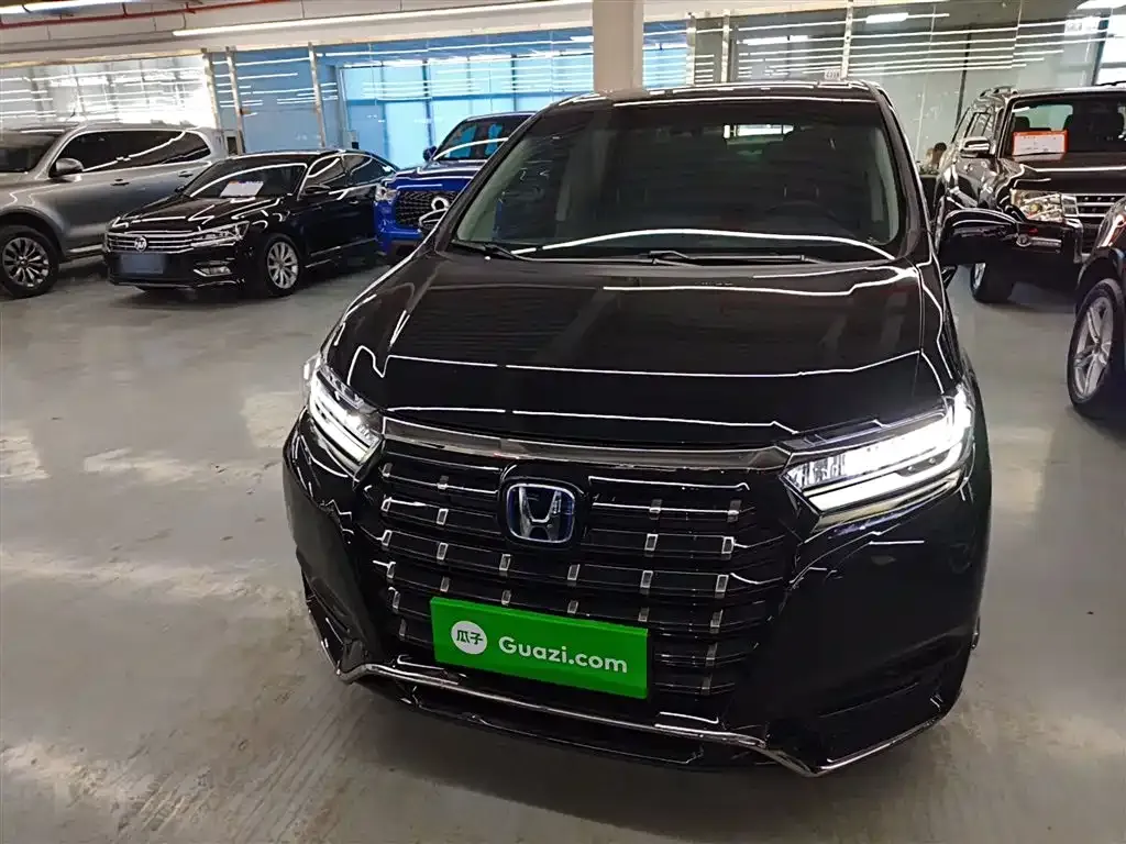 Honda Elysion 2023 из CN, фото 3