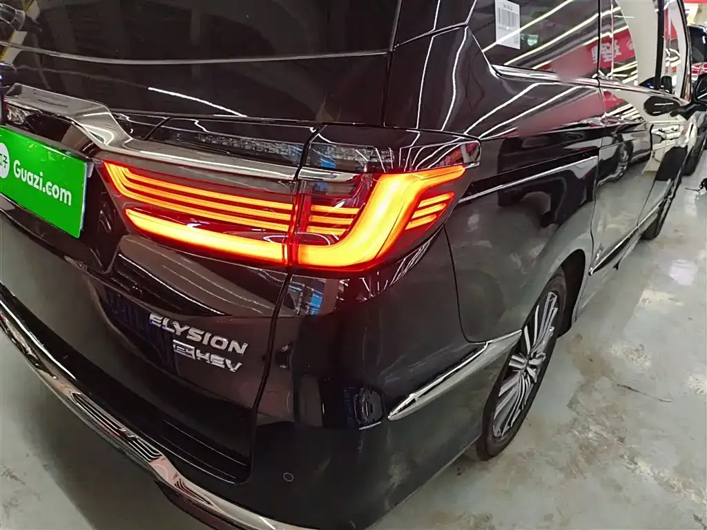 Honda Elysion 2023 из CN, фото 8