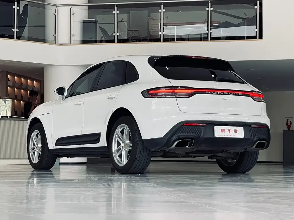 Porsche Macan — фото 3