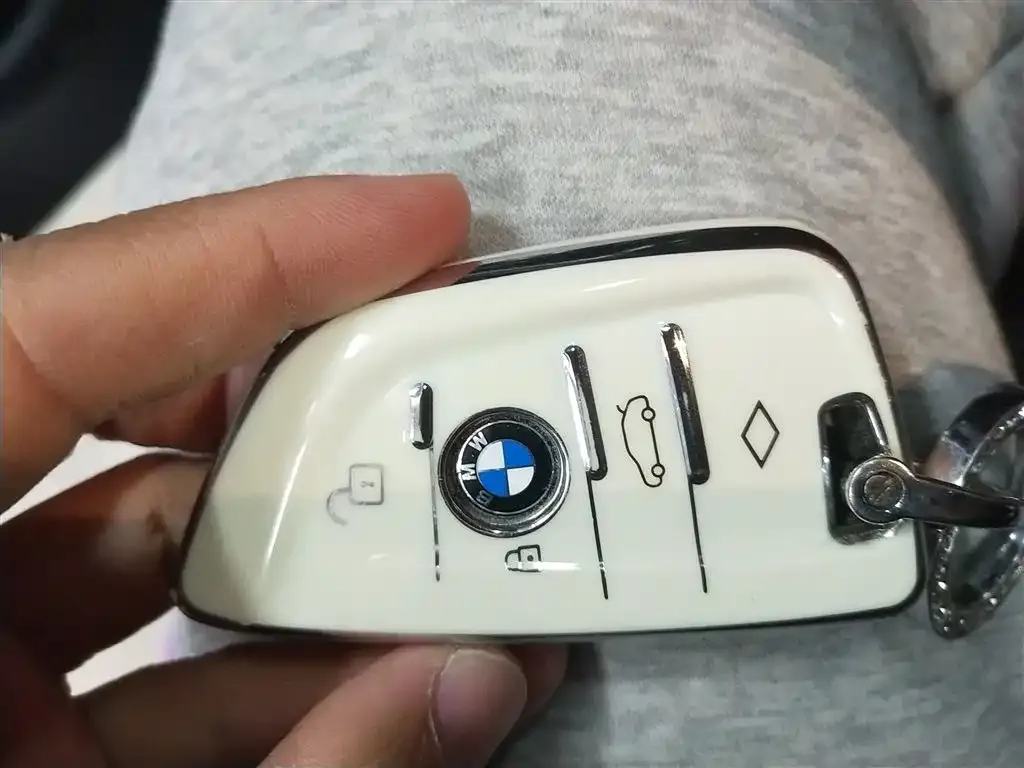 BMW 5 Series 2022 из CN, фото 9