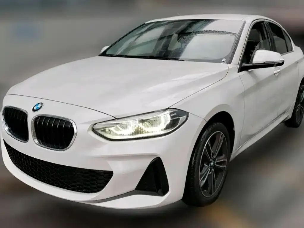 BMW 1 Series 2021 из CN, фото 1