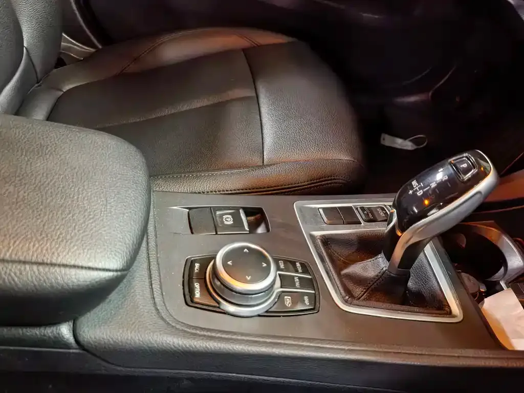 BMW 1 Series 2021 из CN, фото 10