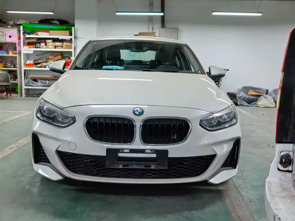 BMW 1 Series 2021 из CN, фото 2