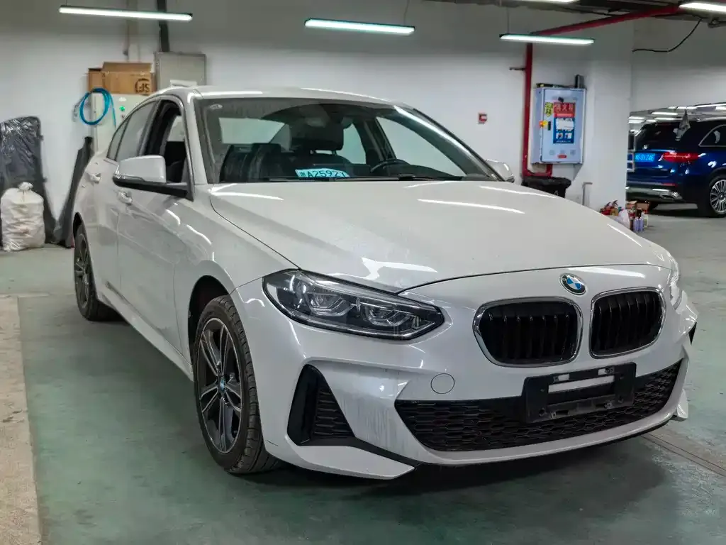 BMW 1 Series 2021 из CN, фото 5