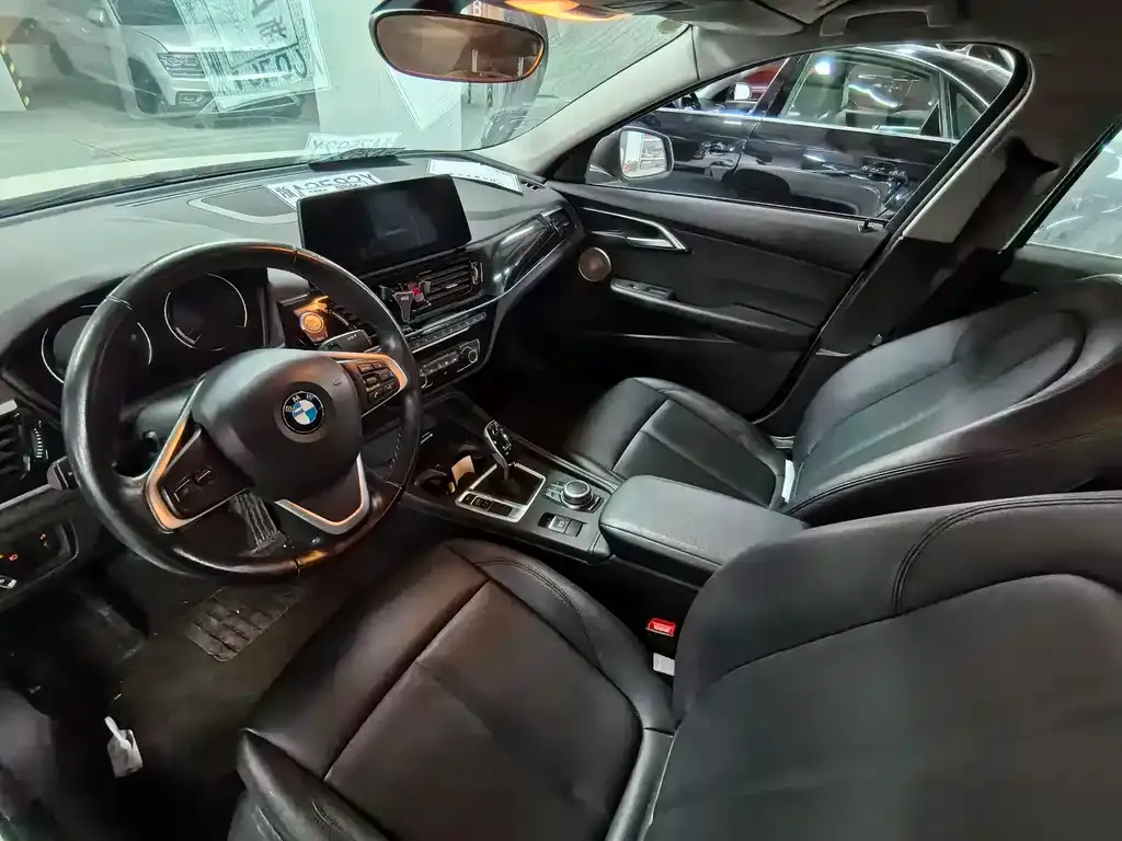 BMW 1 Series 2021 из CN, фото 8
