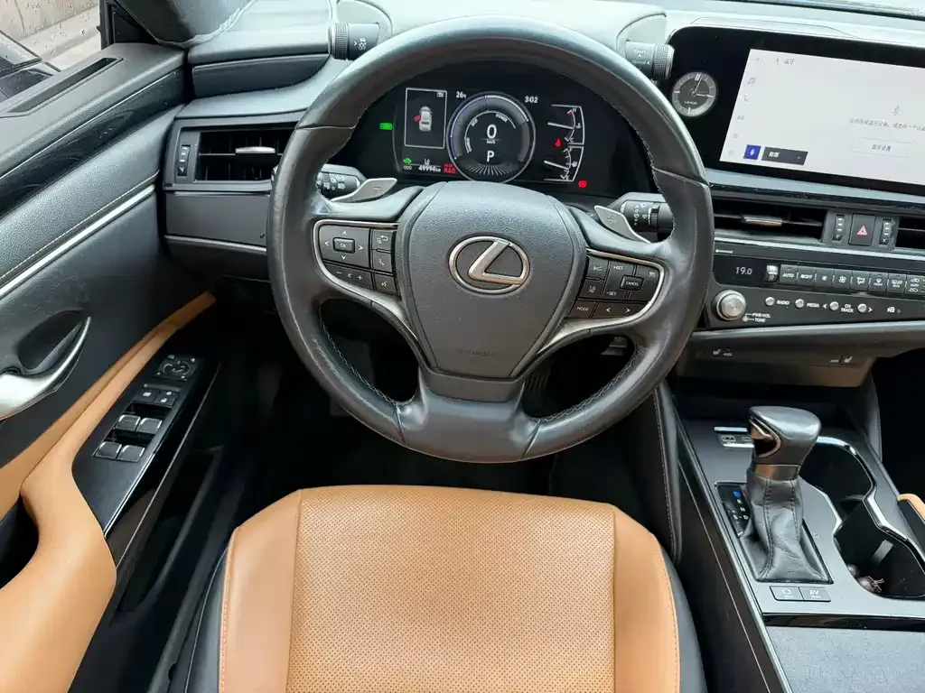 Lexus ES — фото 8