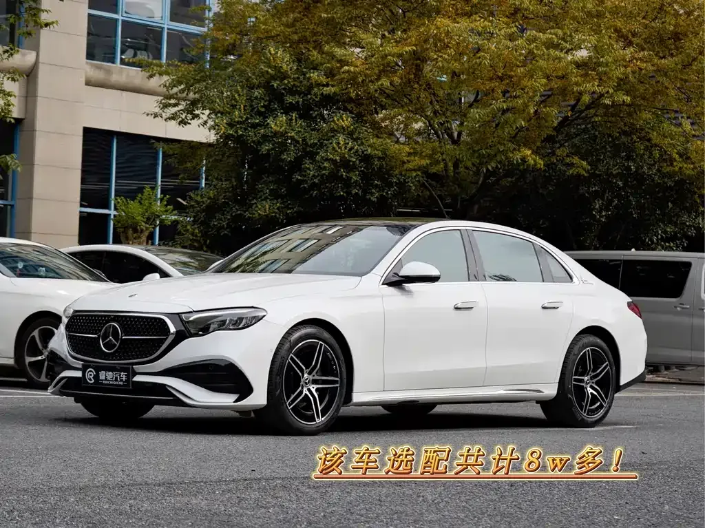 Mercedes-Benz E-Class — фото 1