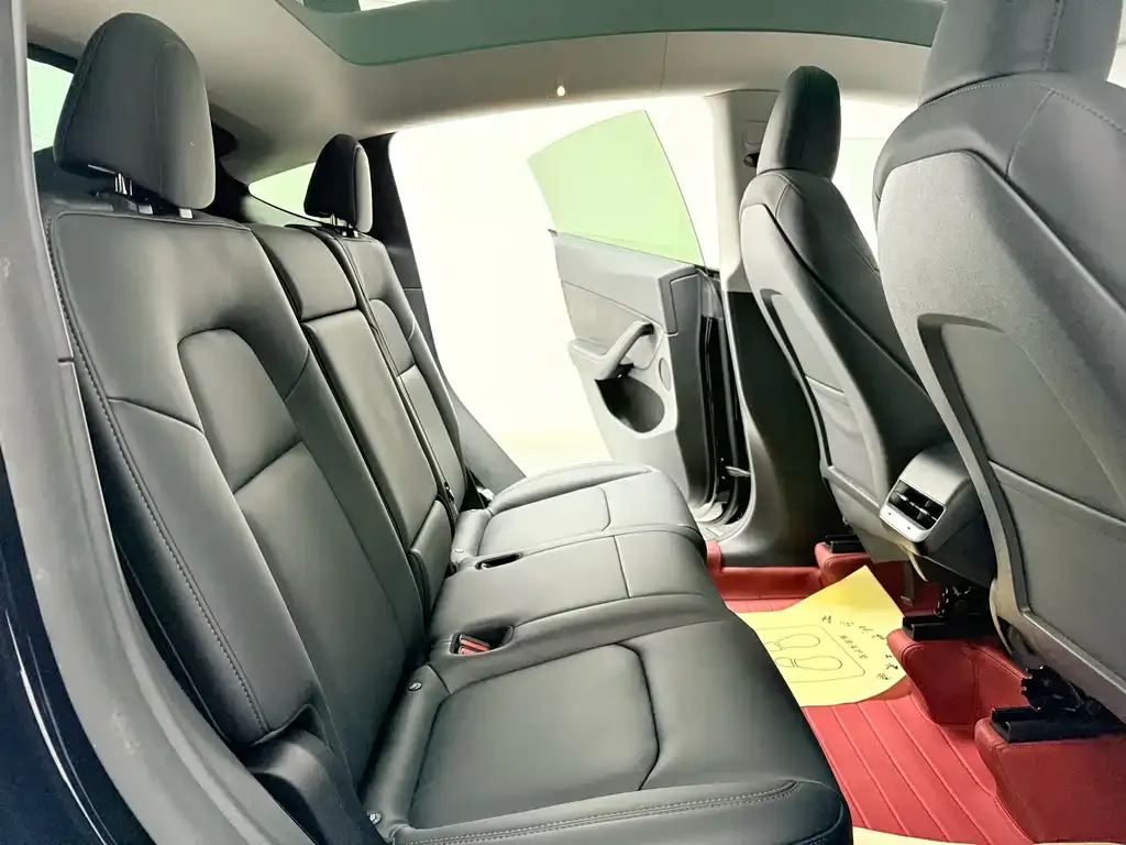 Tesla Model Y 2024 из CN, фото 9