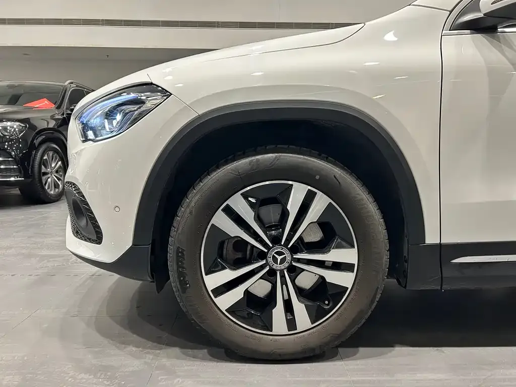 Mercedes-Benz GLA — фото 3