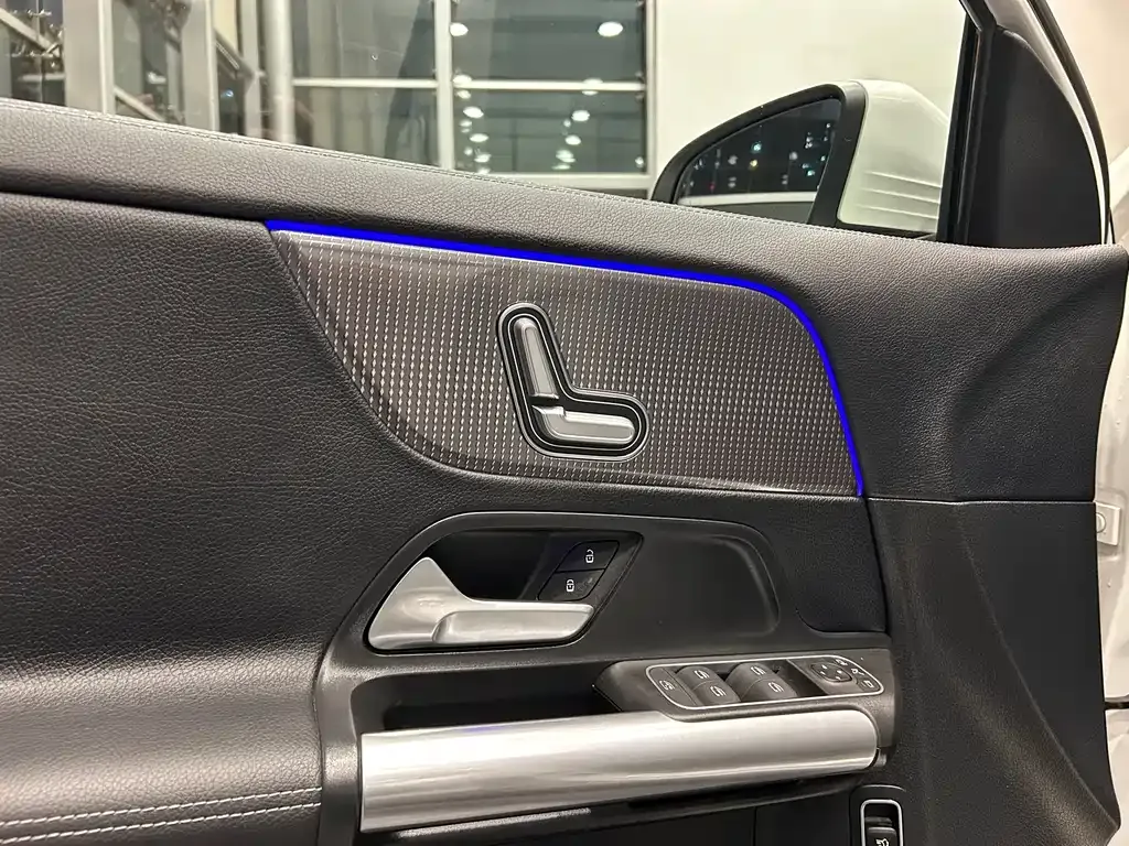 Mercedes-Benz GLA — фото 6