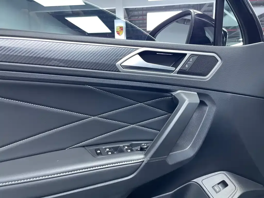 Volkswagen Tiguan L 2023 из CN, фото 6