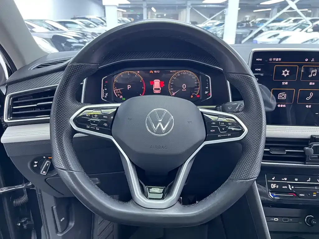 Volkswagen Tiguan L 2023 из CN, фото 7