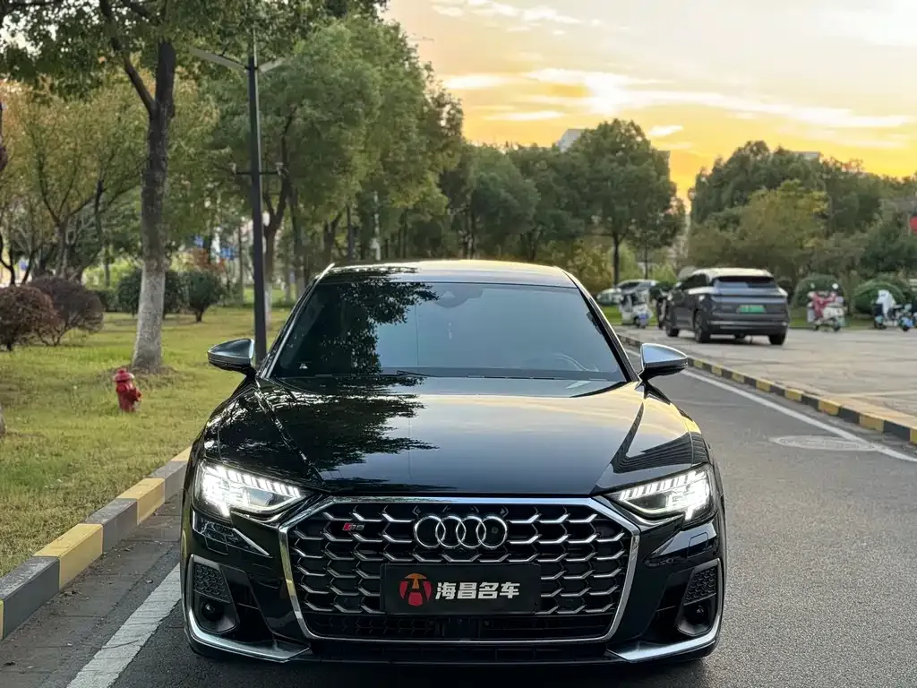 Audi S8 2022 из CN, фото 2