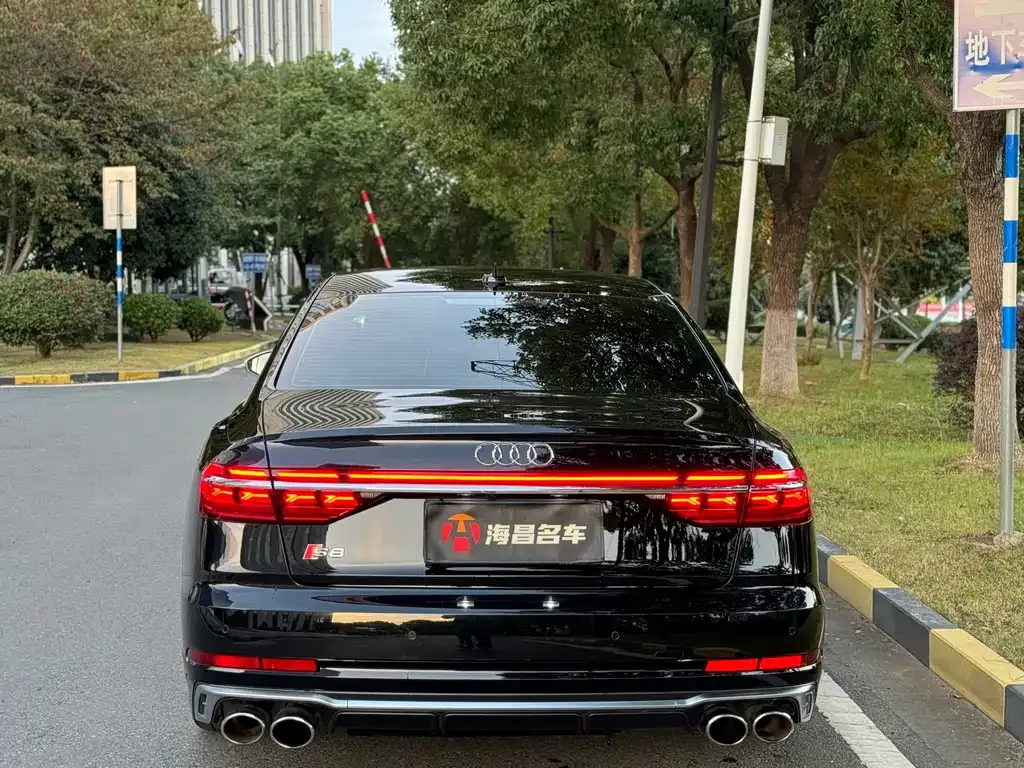 Audi S8 2022 из CN, фото 5