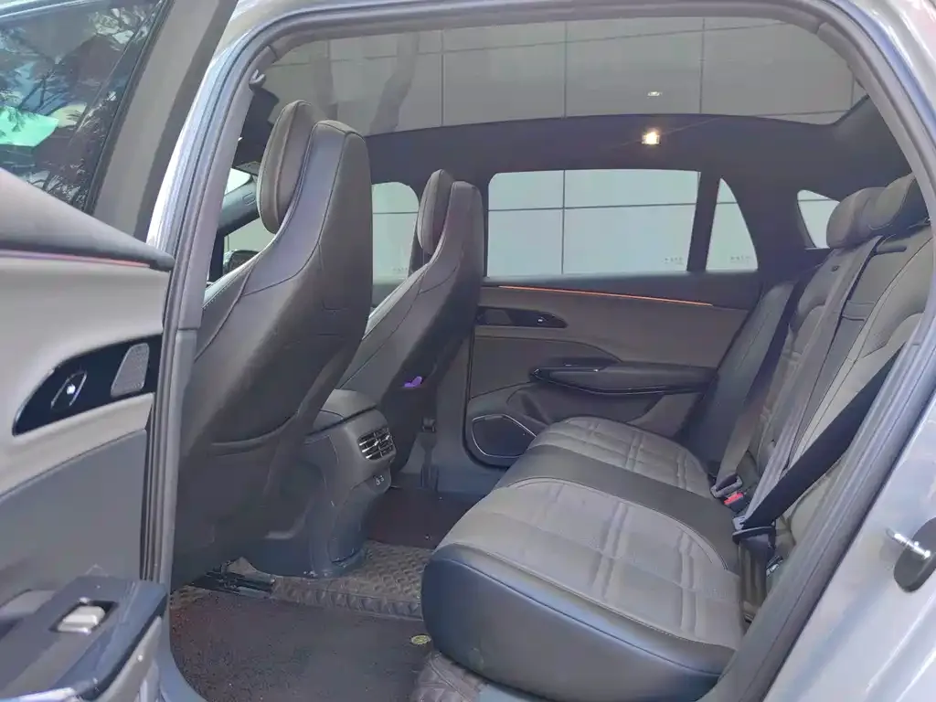 Hongqi EH7 2024 из CN, фото 8