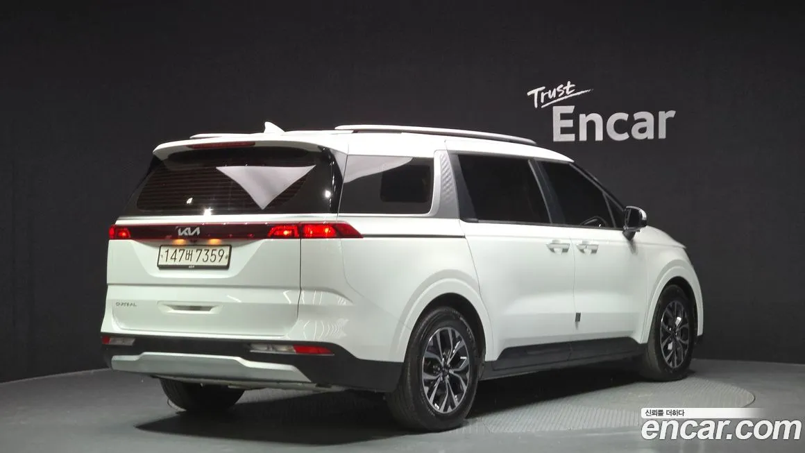 Kia Carnival — фото 2