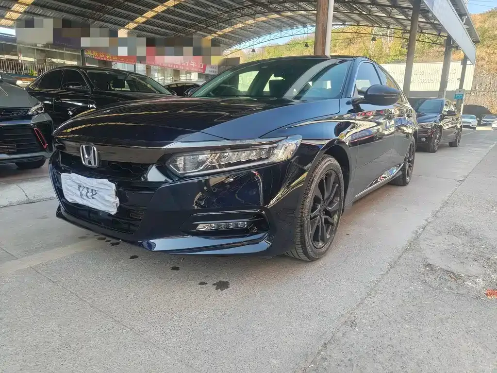 Honda Accord — фото 1
