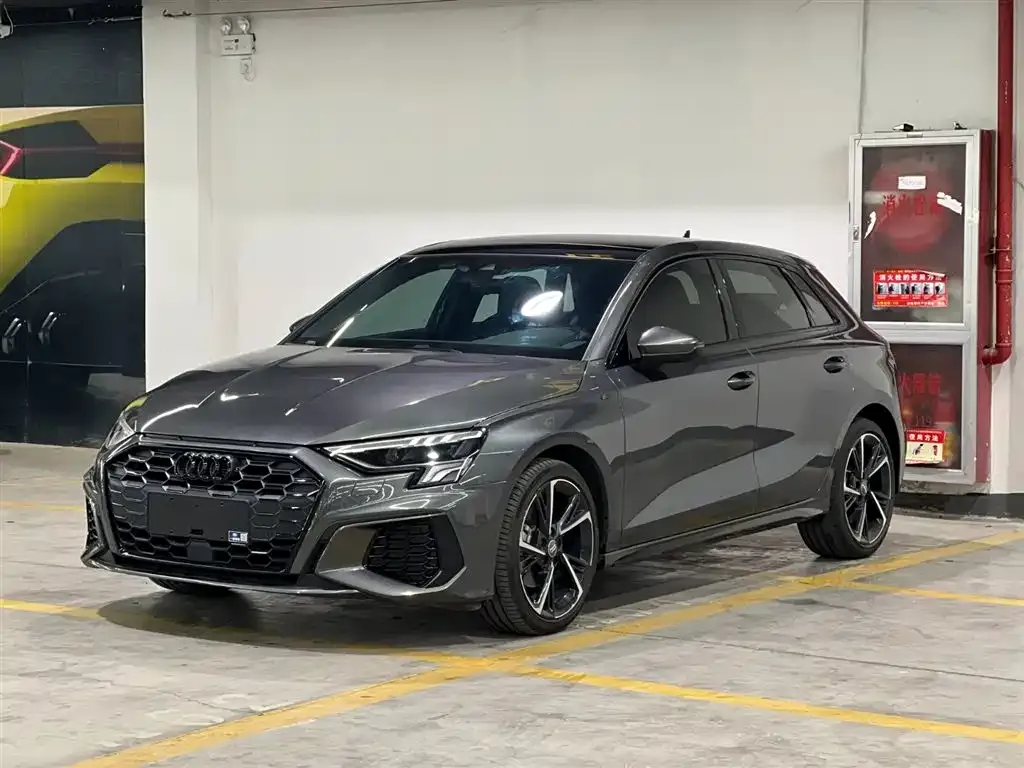 Audi A3 — фото 1