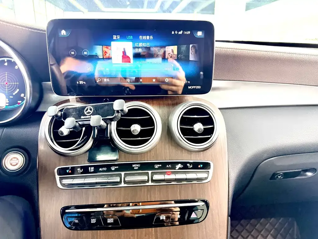 Mercedes-Benz GLC 2021 из CN, фото 8