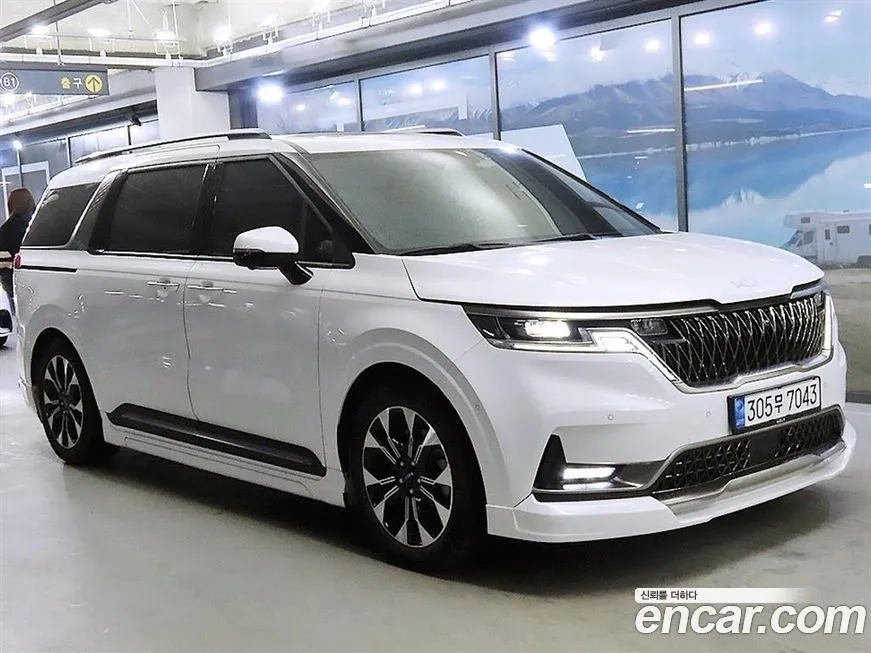 Kia Carnival — фото 1