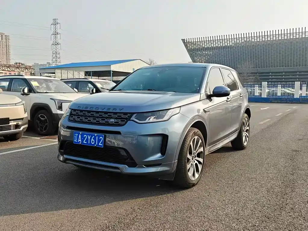 Land Rover Discovery Sport — фото 1