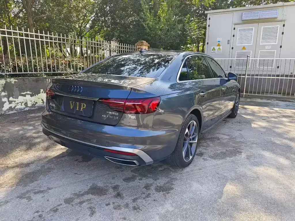 Audi A4L 2024 из CN, фото 4