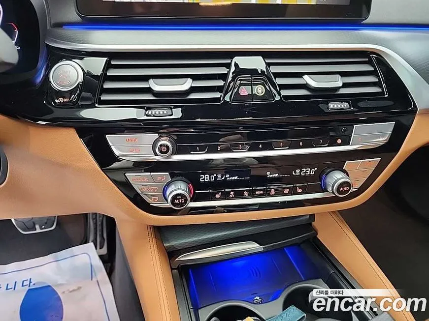 BMW 5-Series — фото 10