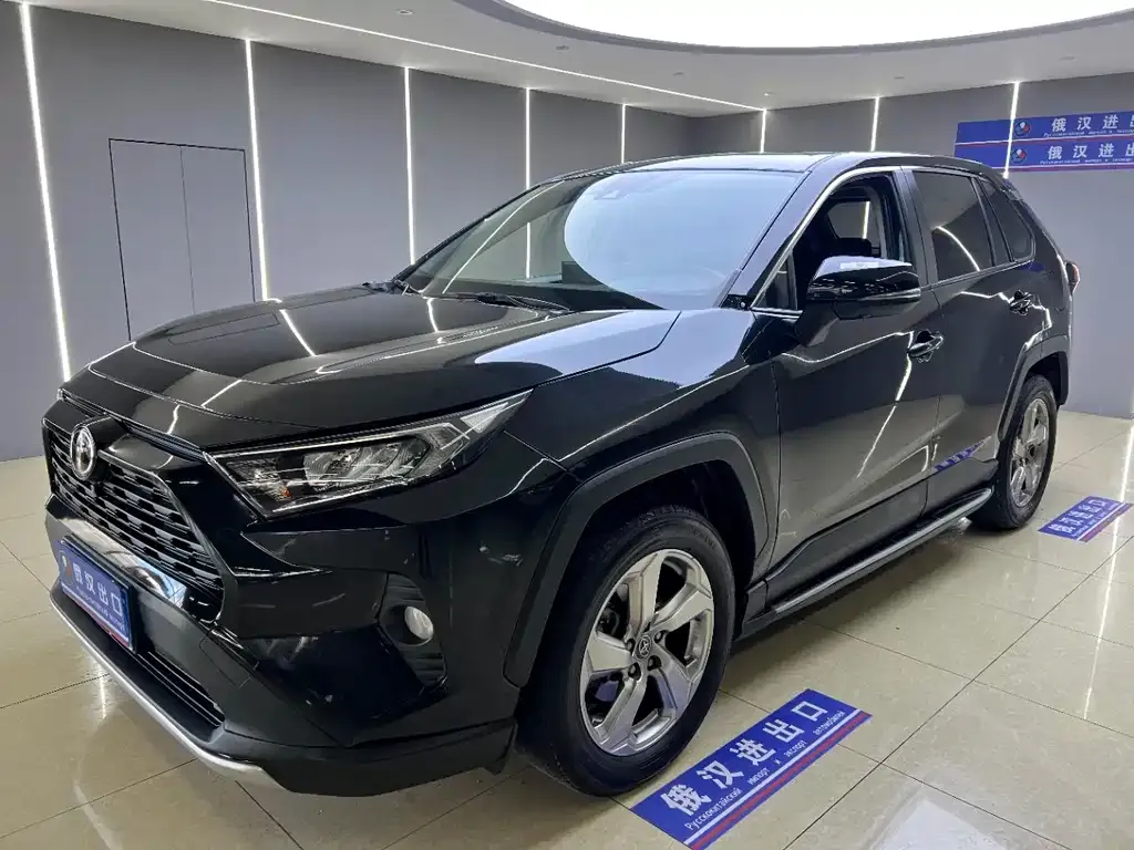 Toyota RAV4 2022 из CN, фото 1