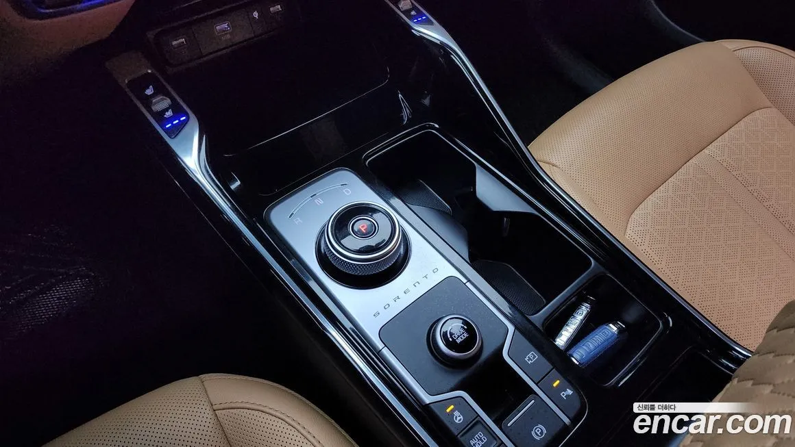 Kia Sorento — фото 9