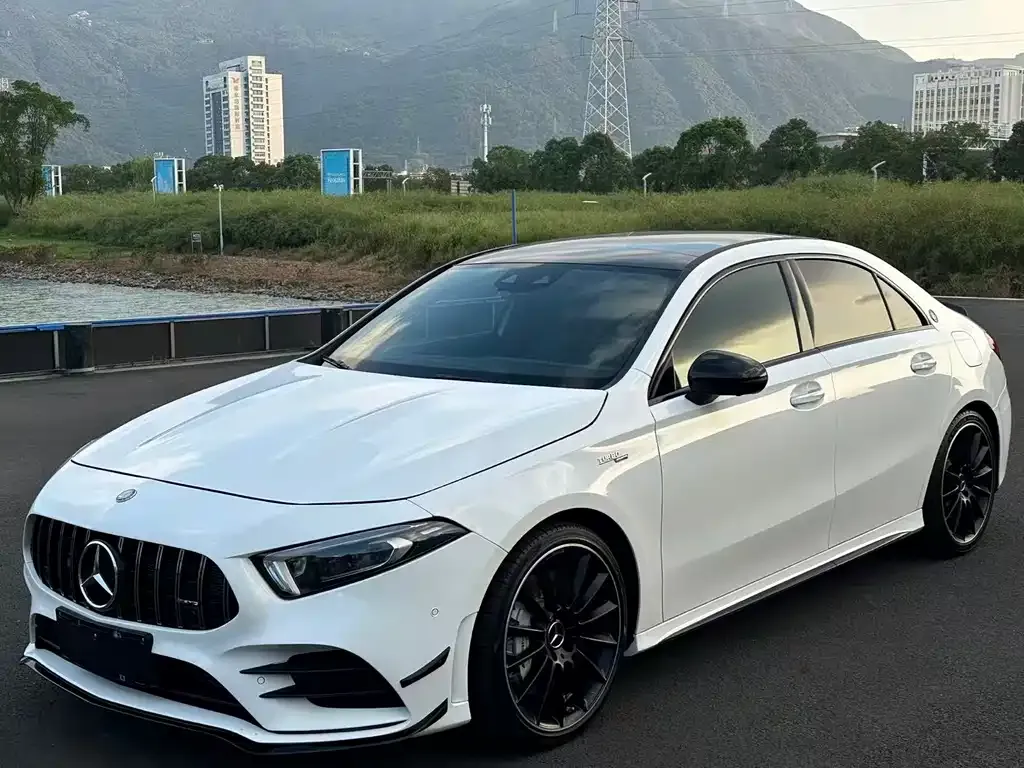 Mercedes-Benz A-Class AMG — фото 1