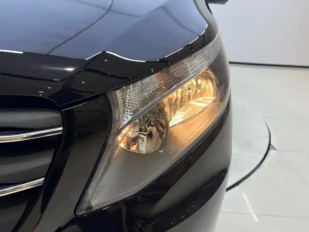 Mercedes-Benz Vito 2023 из CN, фото 6