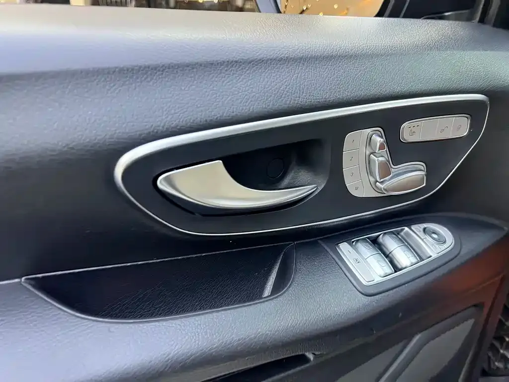 Mercedes-Benz Vito 2023 из CN, фото 7