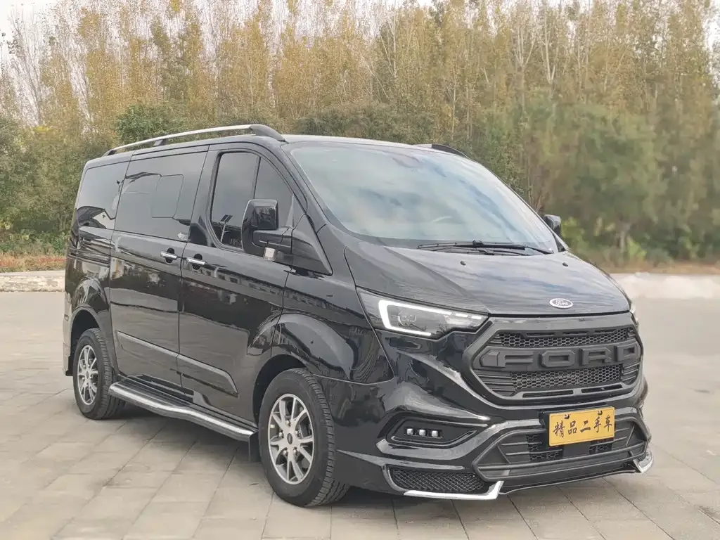 Ford Tourneo — фото 3
