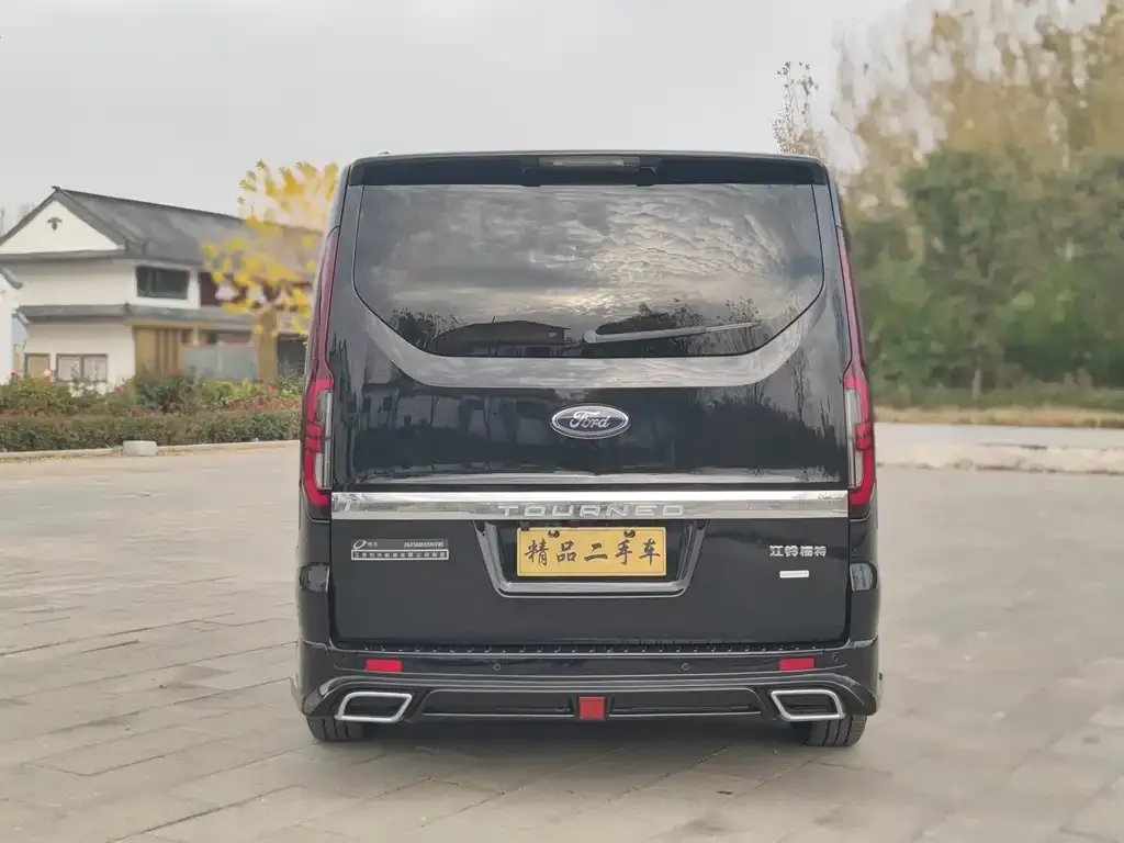 Ford Tourneo — фото 5