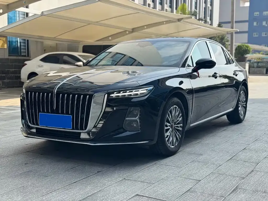 Hongqi H5 — фото 1